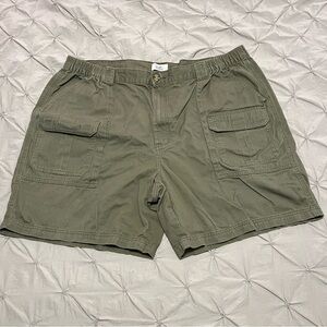 Men’s Croft and Barrow Cargo Shorts Army Green Size 44